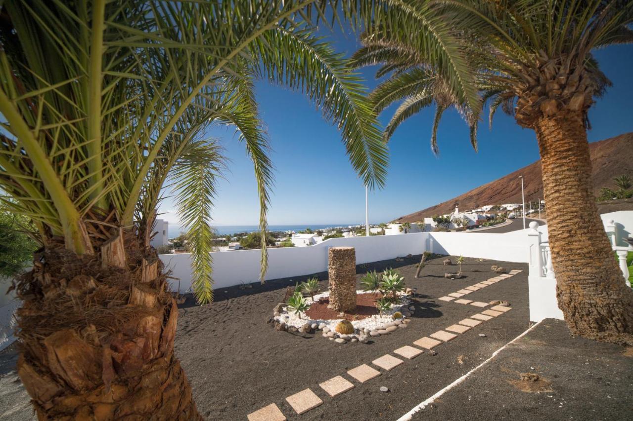 Stunning Sea View Villa With 6 Bedrooms & Heated Pool - Villa Renaissance Плая Бланка Екстериор снимка